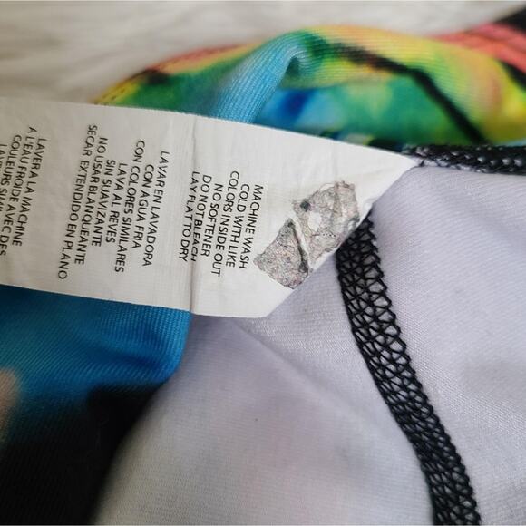 Fabletics Mid-Rise Cosmic Lights PowerHold Capri Leggings SZ S - Picture 9 of 11